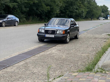 Чорний Мерседес Е-Клас, об'ємом двигуна 2.5 л та пробігом 400 тис. км за 2450 $, фото 1 на Automoto.ua