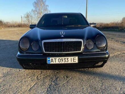 Черный Мерседес Е-Класс, объемом двигателя 2.4 л и пробегом 400 тыс. км за 2650 $, фото 1 на Automoto.ua