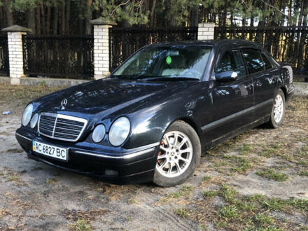 Мерседес Е-Класс 1999 в Вараш (Кузнецовск) на Automoto.ua Черный Мерседес Е-Класс, объемом двигателя 2.7 л и пробегом 400 тыс. км за 4450 $, фото 1 на Automoto.ua