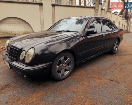 Чорний Мерседес Е-Клас, об'ємом двигуна 2.4 л та пробігом 380 тис. км за 2999 $, фото 1 на Automoto.ua