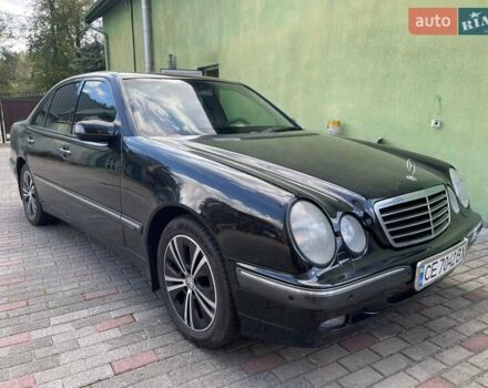 Черный Мерседес Е-Класс, объемом двигателя 3.2 л и пробегом 350 тыс. км за 4600 $, фото 1 на Automoto.ua