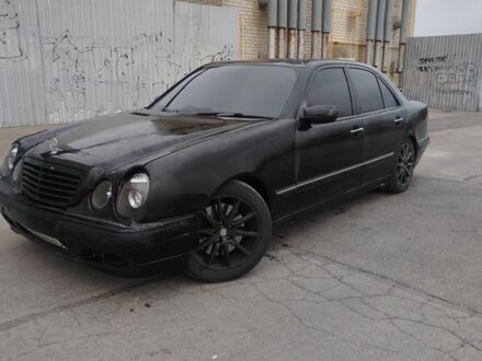 Чорний Мерседес Е-Клас, об'ємом двигуна 4.3 л та пробігом 516 тис. км за 3800 $, фото 1 на Automoto.ua