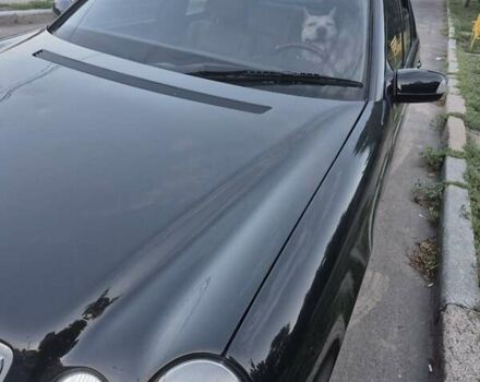 Черный Мерседес Е-Класс, объемом двигателя 2.8 л и пробегом 360 тыс. км за 1999 $, фото 1 на Automoto.ua