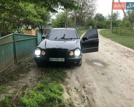 Чорний Мерседес Е-Клас, об'ємом двигуна 2.7 л та пробігом 400 тис. км за 4200 $, фото 1 на Automoto.ua