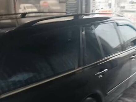 Мерседес Е-Клас 2000 у Києві на Automoto.ua Чорний Мерседес Е-Клас, об'ємом двигуна 0 л та пробігом 300 тис. км за 4500 $, фото 1 на Automoto.ua