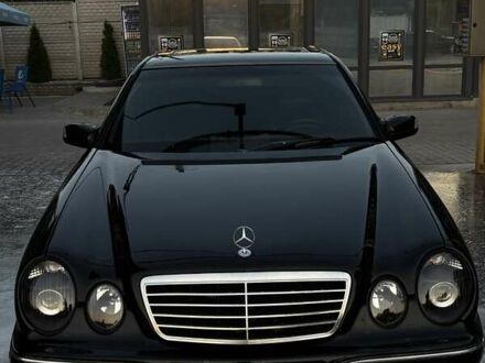 Чорний Мерседес Е-Клас, об'ємом двигуна 3.2 л та пробігом 380 тис. км за 4200 $, фото 1 на Automoto.ua