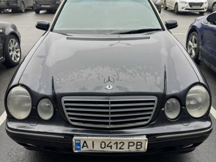 Чорний Мерседес Е-Клас, об'ємом двигуна 2 л та пробігом 360 тис. км за 3000 $, фото 1 на Automoto.ua