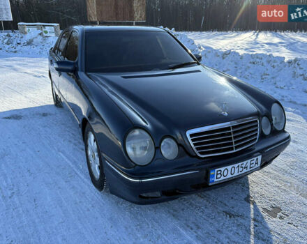 Черный Мерседес Е-Класс, объемом двигателя 2.2 л и пробегом 320 тыс. км за 4100 $, фото 1 на Automoto.ua