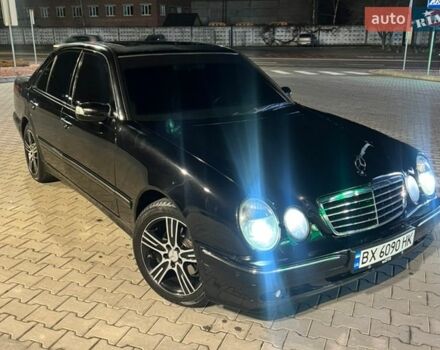 Черный Мерседес Е-Класс, объемом двигателя 3.2 л и пробегом 440 тыс. км за 5200 $, фото 1 на Automoto.ua