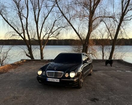 Черный Мерседес Е-Класс, объемом двигателя 3.2 л и пробегом 297 тыс. км за 5000 $, фото 1 на Automoto.ua