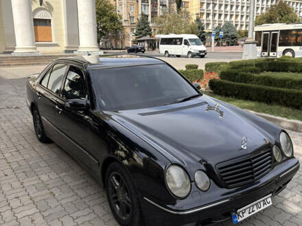 Черный Мерседес Е-Класс, объемом двигателя 3.2 л и пробегом 570 тыс. км за 4000 $, фото 1 на Automoto.ua