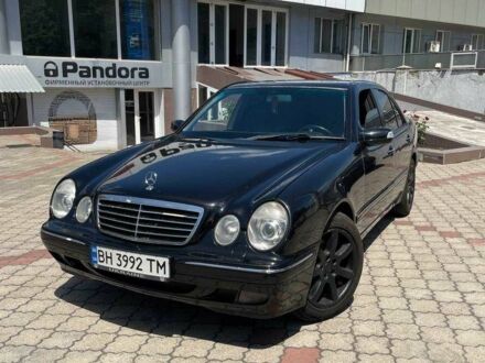 Мерседес Е-Класс 2001 в Одессе на Automoto.ua Черный Мерседес Е-Класс, объемом двигателя 3.2 л и пробегом 386 тыс. км за 4999 $, фото 1 на Automoto.ua