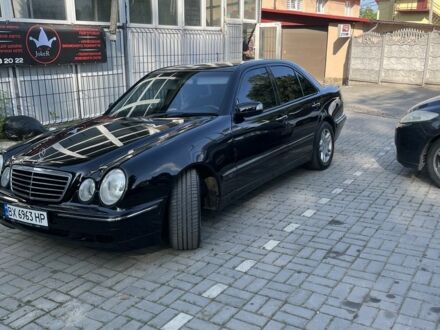 Чорний Мерседес Е-Клас, об'ємом двигуна 3.2 л та пробігом 400 тис. км за 7193 $, фото 1 на Automoto.ua