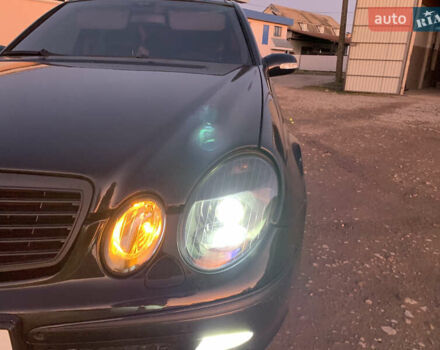 Черный Мерседес Е-Класс, объемом двигателя 2.7 л и пробегом 400 тыс. км за 7299 $, фото 1 на Automoto.ua