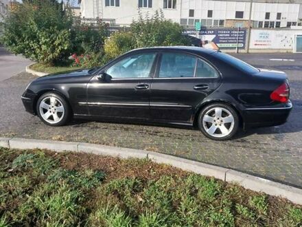 Мерседес Е-Класс 2002 в Полтаве на Automoto.ua Черный Мерседес Е-Класс, объемом двигателя 3.2 л и пробегом 380 тыс. км за 2000 $, фото 1 на Automoto.ua
