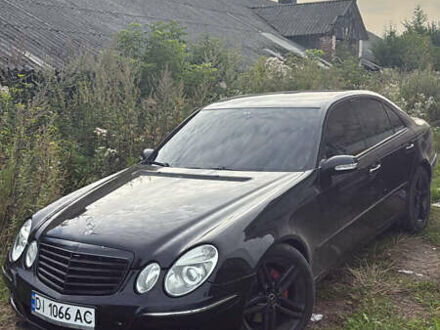 Мерседес Е-Класс 2002 в Турке на Automoto.ua Черный Мерседес Е-Класс, объемом двигателя 3.2 л и пробегом 350 тыс. км за 7800 $, фото 1 на Automoto.ua