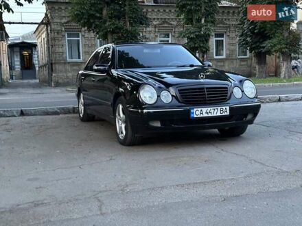 Мерседес Е-Класс 2002 в Черкассах на Automoto.ua Черный Мерседес Е-Класс, объемом двигателя 3.2 л и пробегом 328 тыс. км за 3850 $, фото 1 на Automoto.ua