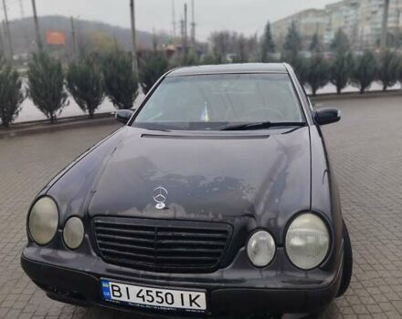 Чорний Мерседес Е-Клас, об'ємом двигуна 3.2 л та пробігом 400 тис. км за 5800 $, фото 1 на Automoto.ua