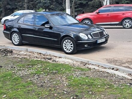 Чорний Мерседес Е-Клас, об'ємом двигуна 3.2 л та пробігом 190 тис. км за 6500 $, фото 1 на Automoto.ua