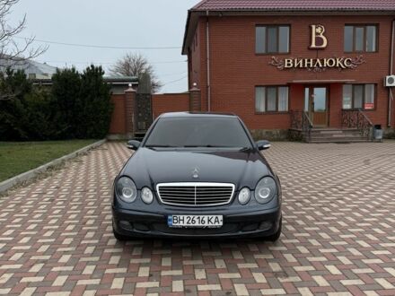 Черный Мерседес Е-Класс, объемом двигателя 2.1 л и пробегом 359 тыс. км за 6600 $, фото 1 на Automoto.ua