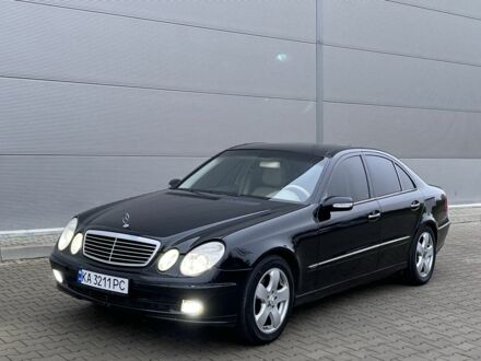 Черный Мерседес Е-Класс, объемом двигателя 2.4 л и пробегом 450 тыс. км за 4700 $, фото 1 на Automoto.ua
