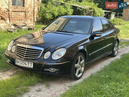 Мерседес Е-Клас 2002 у Тульчине на Automoto.ua Чорний Мерседес Е-Клас, об'ємом двигуна 3.2 л та пробігом 300 тис. км за 4500 $, фото 1 на Automoto.ua