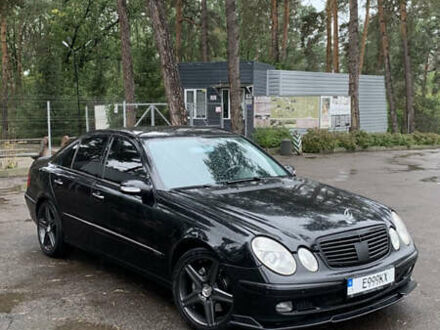 Черный Мерседес Е-Класс, объемом двигателя 4.97 л и пробегом 351 тыс. км за 9000 $, фото 1 на Automoto.ua