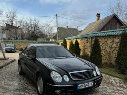 Черный Мерседес Е-Класс, объемом двигателя 3.22 л и пробегом 550 тыс. км за 5550 $, фото 1 на Automoto.ua