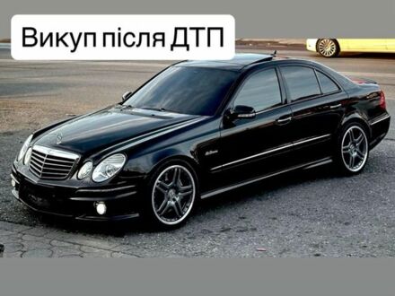 Черный Мерседес Е-Класс, объемом двигателя 2.7 л и пробегом 200 тыс. км за 1500 $, фото 1 на Automoto.ua