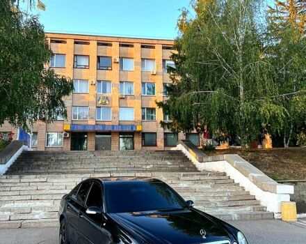 Мерседес Е-Класс 2003 в Первомайск на Automoto.ua Черный Мерседес Е-Класс, объемом двигателя 2.1 л и пробегом 0 тыс. км за 6800 $, фото 1 на Automoto.ua