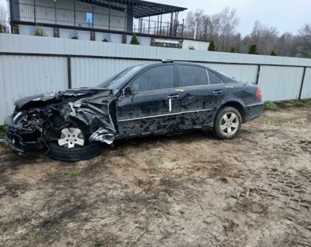 Чорний Мерседес Е-Клас, об'ємом двигуна 3.2 л та пробігом 270 тис. км за 100 $, фото 1 на Automoto.ua
