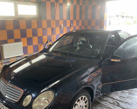 Мерседес Е-Класс 2003 в Ивано-Франковске на Automoto.ua Черный Мерседес Е-Класс, объемом двигателя 1.8 л и пробегом 355 тыс. км за 4850 $, фото 1 на Automoto.ua