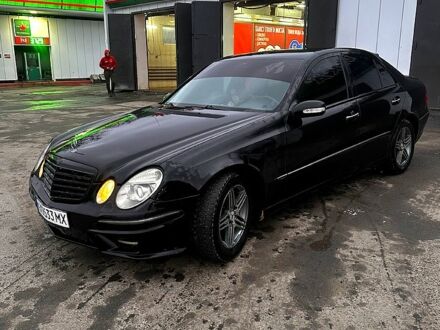 Чорний Мерседес Е-Клас, об'ємом двигуна 3.2 л та пробігом 450 тис. км за 6500 $, фото 1 на Automoto.ua