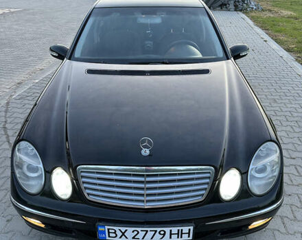 Черный Мерседес Е-Класс, объемом двигателя 1.8 л и пробегом 265 тыс. км за 6400 $, фото 1 на Automoto.ua