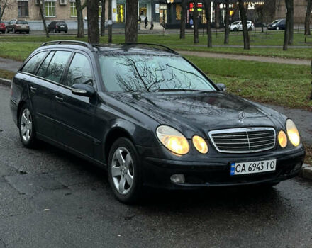 Черный Мерседес Е-Класс, объемом двигателя 2.2 л и пробегом 330 тыс. км за 5200 $, фото 1 на Automoto.ua