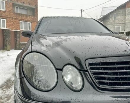 Черный Мерседес Е-Класс, объемом двигателя 3.2 л и пробегом 367 тыс. км за 7350 $, фото 1 на Automoto.ua