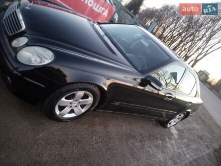 Черный Мерседес Е-Класс, объемом двигателя 2.2 л и пробегом 345 тыс. км за 7500 $, фото 1 на Automoto.ua