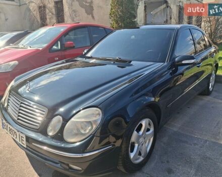 Черный Мерседес Е-Класс, объемом двигателя 3.2 л и пробегом 333 тыс. км за 7650 $, фото 1 на Automoto.ua