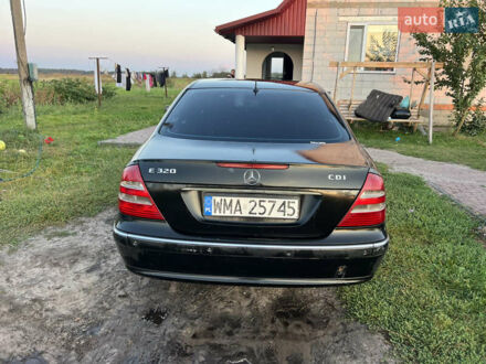 Мерседес Е-Клас 2003 у Заречном на Automoto.ua Чорний Мерседес Е-Клас, об'ємом двигуна 3.2 л та пробігом 390 тис. км за 2900 $, фото 1 на Automoto.ua
