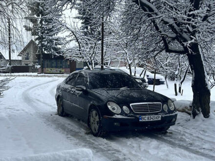 Черный Мерседес Е-Класс, объемом двигателя 3.2 л и пробегом 430 тыс. км за 6200 $, фото 1 на Automoto.ua