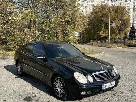 Чорний Мерседес Е-Клас, об'ємом двигуна 2.6 л та пробігом 240 тис. км за 5999 $, фото 1 на Automoto.ua