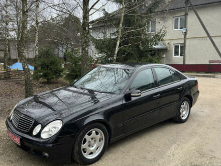 Черный Мерседес Е-Класс, объемом двигателя 1.8 л и пробегом 298 тыс. км за 6800 $, фото 1 на Automoto.ua