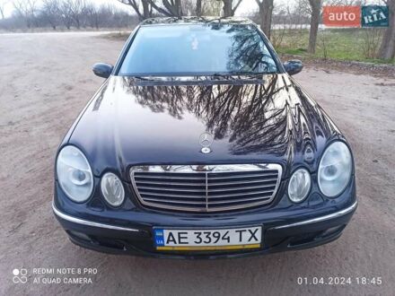 Мерседес Е-Класс 2004 в Днепре (Днепропетровске) на Automoto.ua Черный Мерседес Е-Класс, объемом двигателя 3.2 л и пробегом 230 тыс. км за 7000 $, фото 1 на Automoto.ua