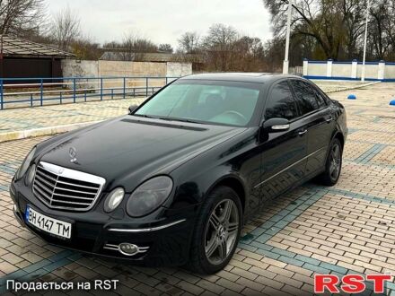 Черный Мерседес Е-Класс, объемом двигателя 3.2 л и пробегом 325 тыс. км за 6500 $, фото 1 на Automoto.ua
