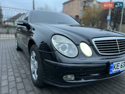 Мерседес Е-Класс 2004 в Днепре (Днепропетровске) на Automoto.ua Черный Мерседес Е-Класс, объемом двигателя 2.2 л и пробегом 350 тыс. км за 7200 $, фото 1 на Automoto.ua