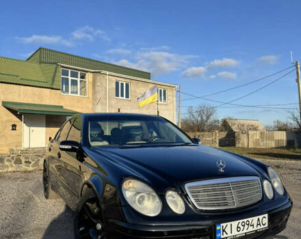 Черный Мерседес Е-Класс, объемом двигателя 1.8 л и пробегом 330 тыс. км за 6550 $, фото 1 на Automoto.ua