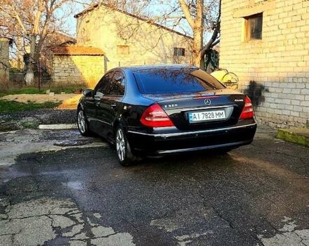 Черный Мерседес Е-Класс, объемом двигателя 3.2 л и пробегом 36 тыс. км за 6000 $, фото 1 на Automoto.ua
