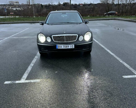 Черный Мерседес Е-Класс, объемом двигателя 2.7 л и пробегом 349 тыс. км за 5500 $, фото 1 на Automoto.ua