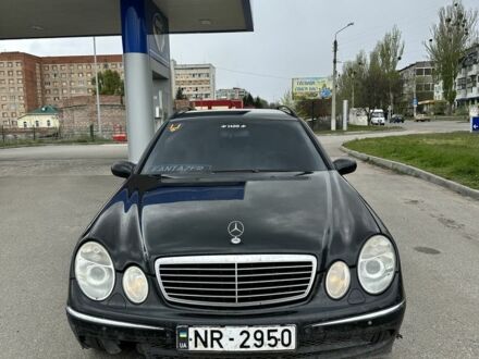 Черный Мерседес Е-Класс, объемом двигателя 2.7 л и пробегом 425 тыс. км за 3309 $, фото 1 на Automoto.ua