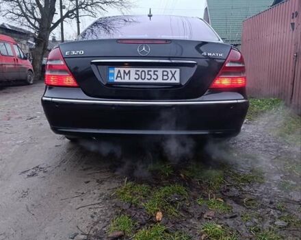 Черный Мерседес Е-Класс, объемом двигателя 3.2 л и пробегом 333 тыс. км за 6500 $, фото 1 на Automoto.ua